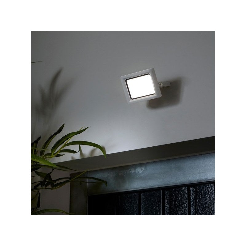 Projecteur à  fixer à  détection module led 2700 Lm blanc Yonkers