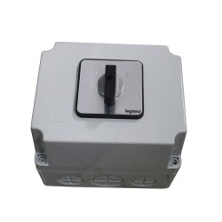 Commutateur à cames inverseur avec arrêt 45° PR40 2P 4 contacts