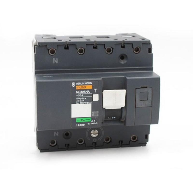 Interrupetur sectionneur NG125NA 4 pôles 100A