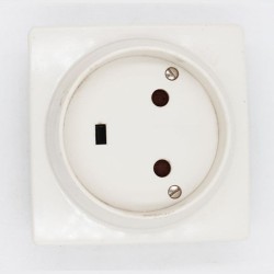 Socleeclips 2P+T 32A