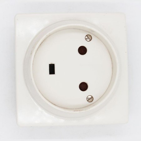 Socleeclips 2P+T 32A