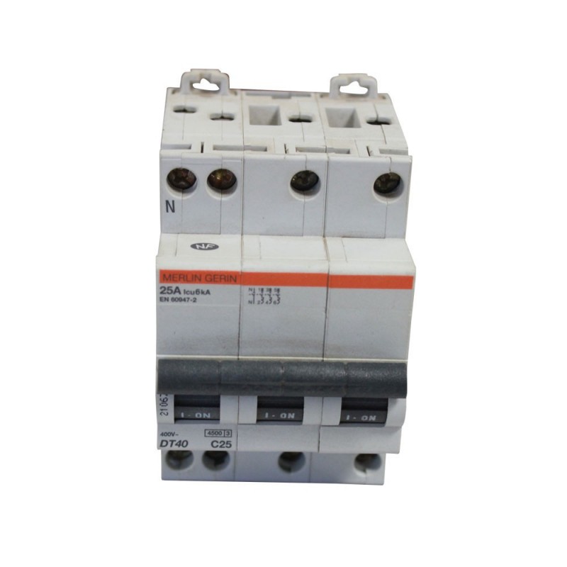 Disjoncteur DT40 3P+N 25A Courbe C