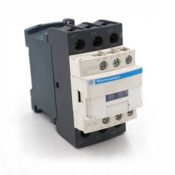 Contacteur 12A-3P-24V DC*