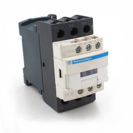 Contacteur 12A-3P-24V DC*