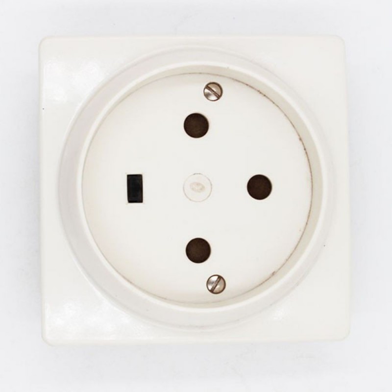 Socleeclips 3P+T 32A