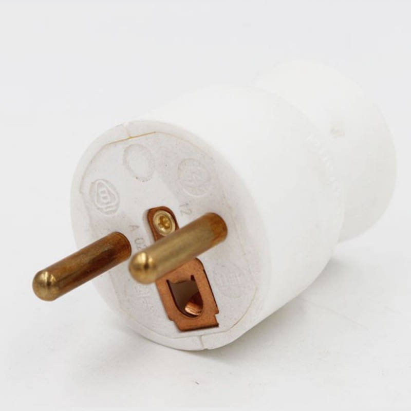 Prise prolongateur femelle blanche 2P+T 16A