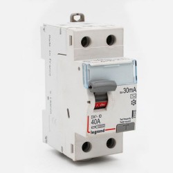 Interrupteur différentiel DX3 départ bas 40A