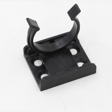 Clip de plinthe à vis pl.noir*