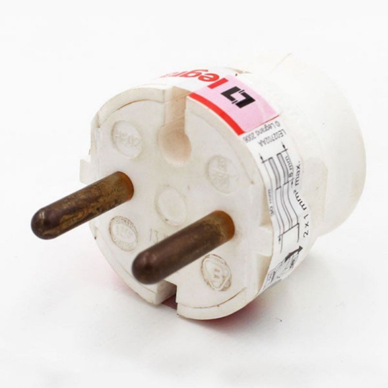 Fiche 2p 16A blanc extra plate