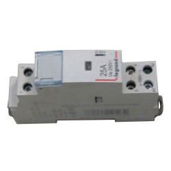 Contacteur CX³ bobine 2P 2F 25A 230V