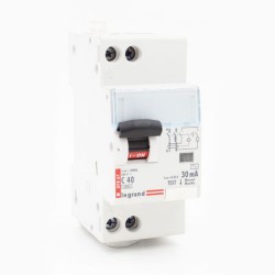 Disjoncteur différentiel monobloc