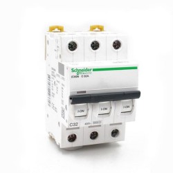 Disjoncteur iC60N TRI 32A courbe C*
