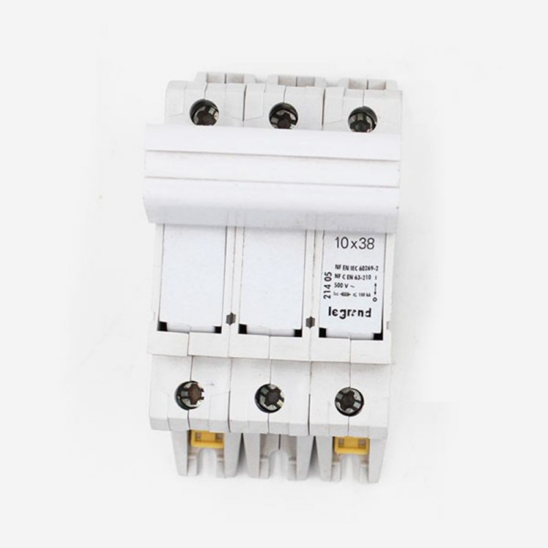 Coupe-circuit SP38-3P*