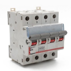 Inter-sectionneurs 63A-4P