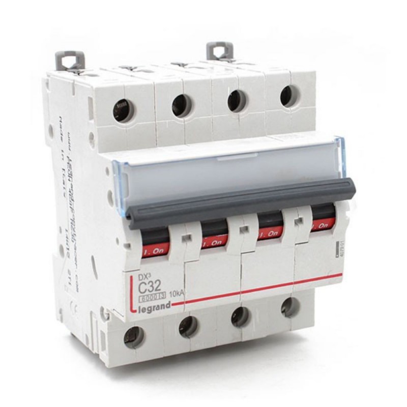 Disjoncteur DX 32A-4P