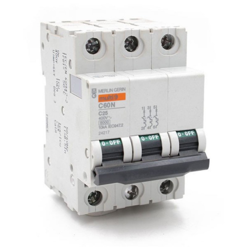 Disjoncteur C60N TRI 25A Courbe C*