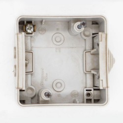 Boitier à embout pour plexo