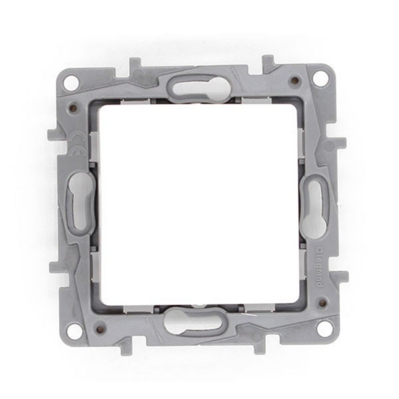 Niloe poussoir 6A blanc*