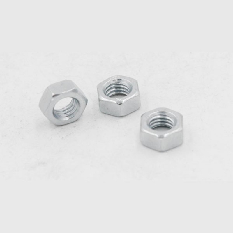 Ecrou hexagonal M04 Z (bte 500 pcs)*