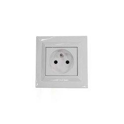 Prise de courant 2P+T Boîte grise complet