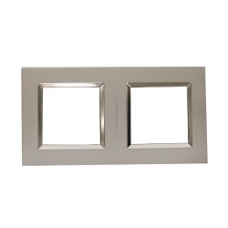 Plaque Bella 43 carré argent opaque +cadre chrome 2+2 MOD